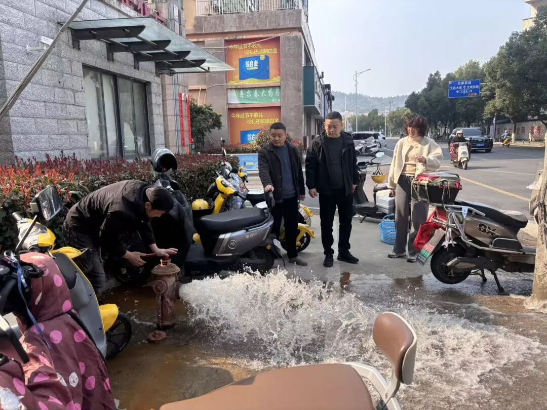 精准冲刷，守护清流——市欢迎光临888集团集团多措并举提升区域水质